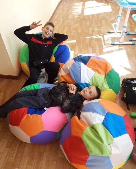 Кресло мешок футбольный мяч из экокожи разноцветный