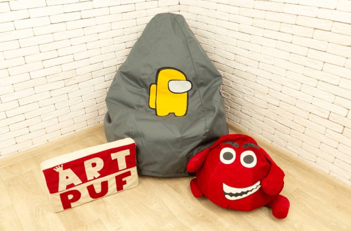 Кресло из игры амонгас