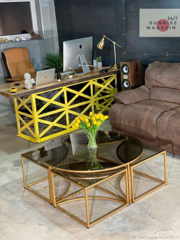 Комлпект журнальных столов для loft интерьера